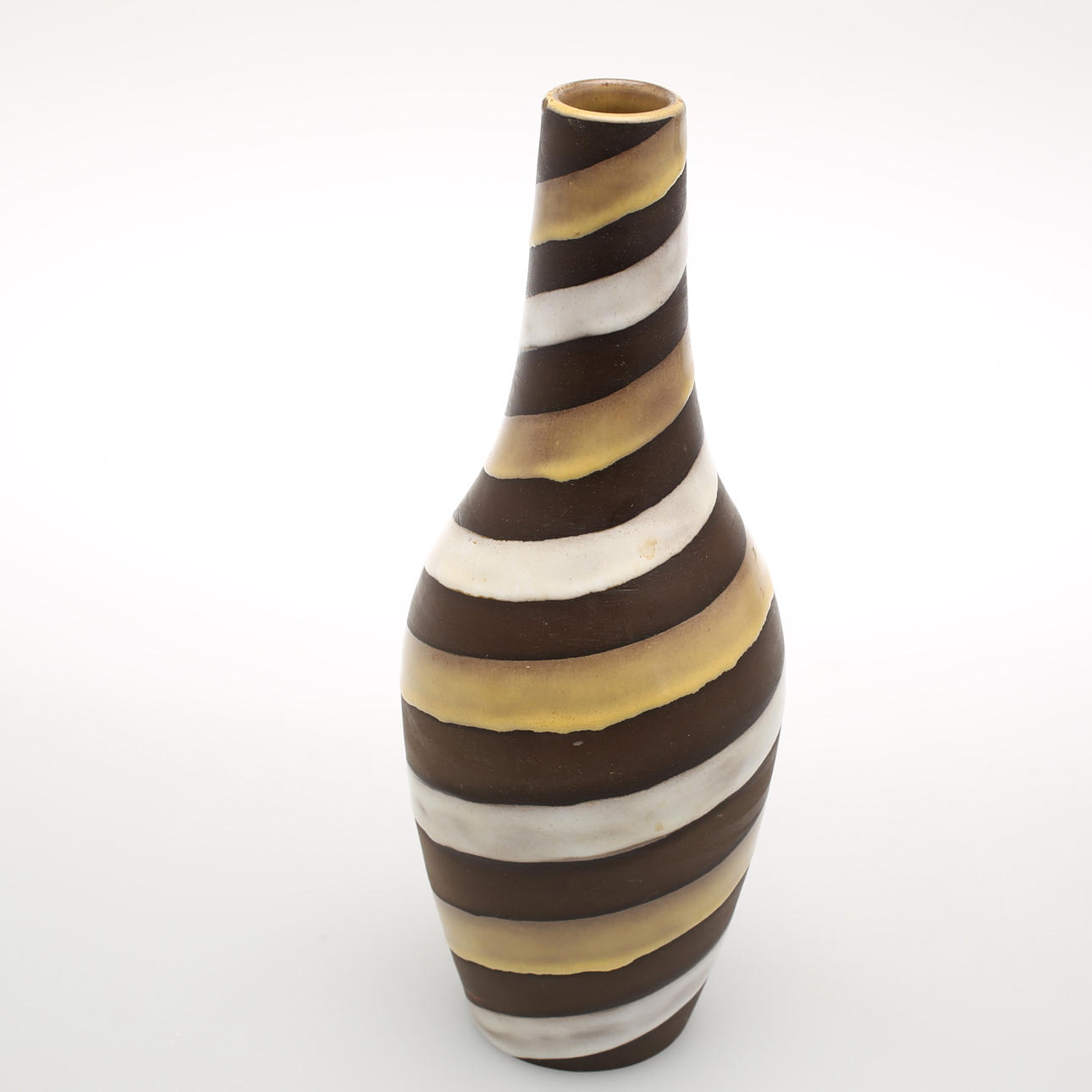 INGRID ATTERBERG. KERAMIKVAS "Spiral". Stämplad Abg, Uppsala Ekeby.