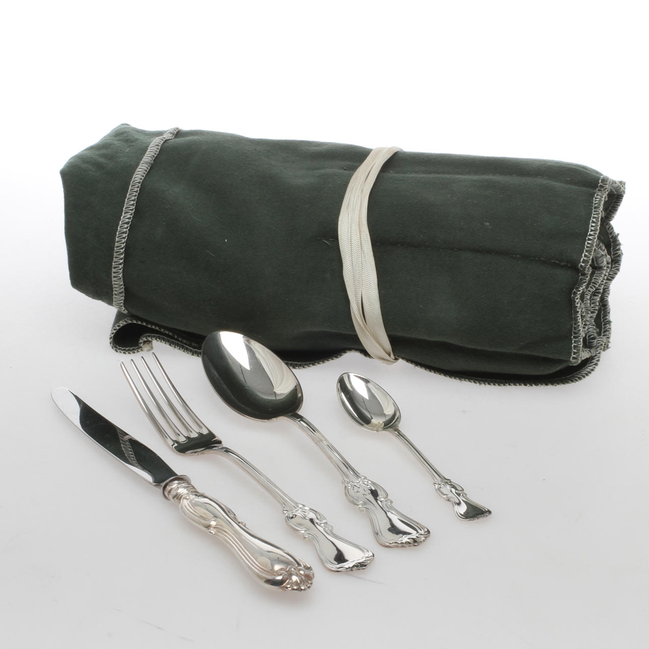 BESTICKSERVIS, 32 delar, silver, "Olga", mestadels GAB, 1900-tal.