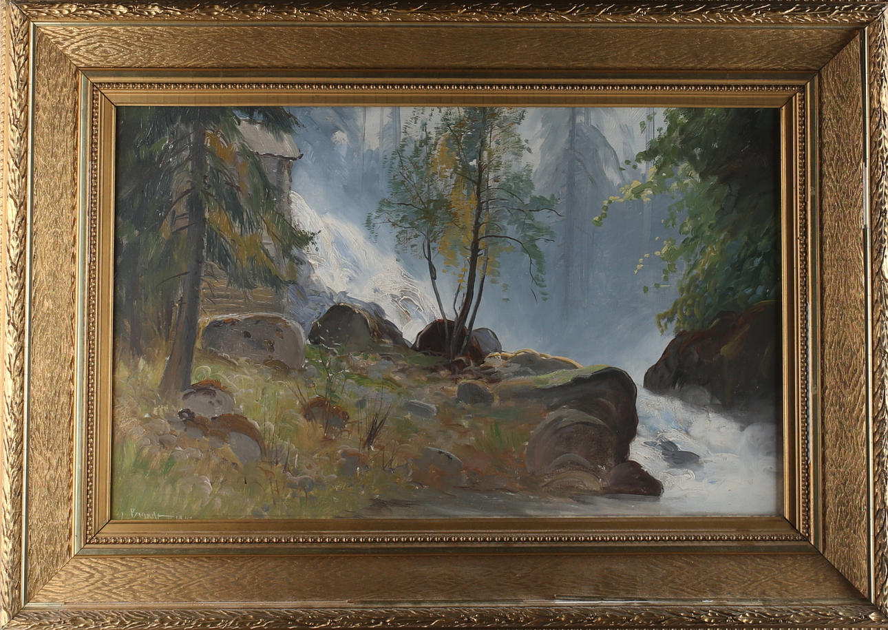 CARL BRANDT. Skogslandskap med vattenfall och timmerstuga, olja på duk, signerad samt daterad 1903.