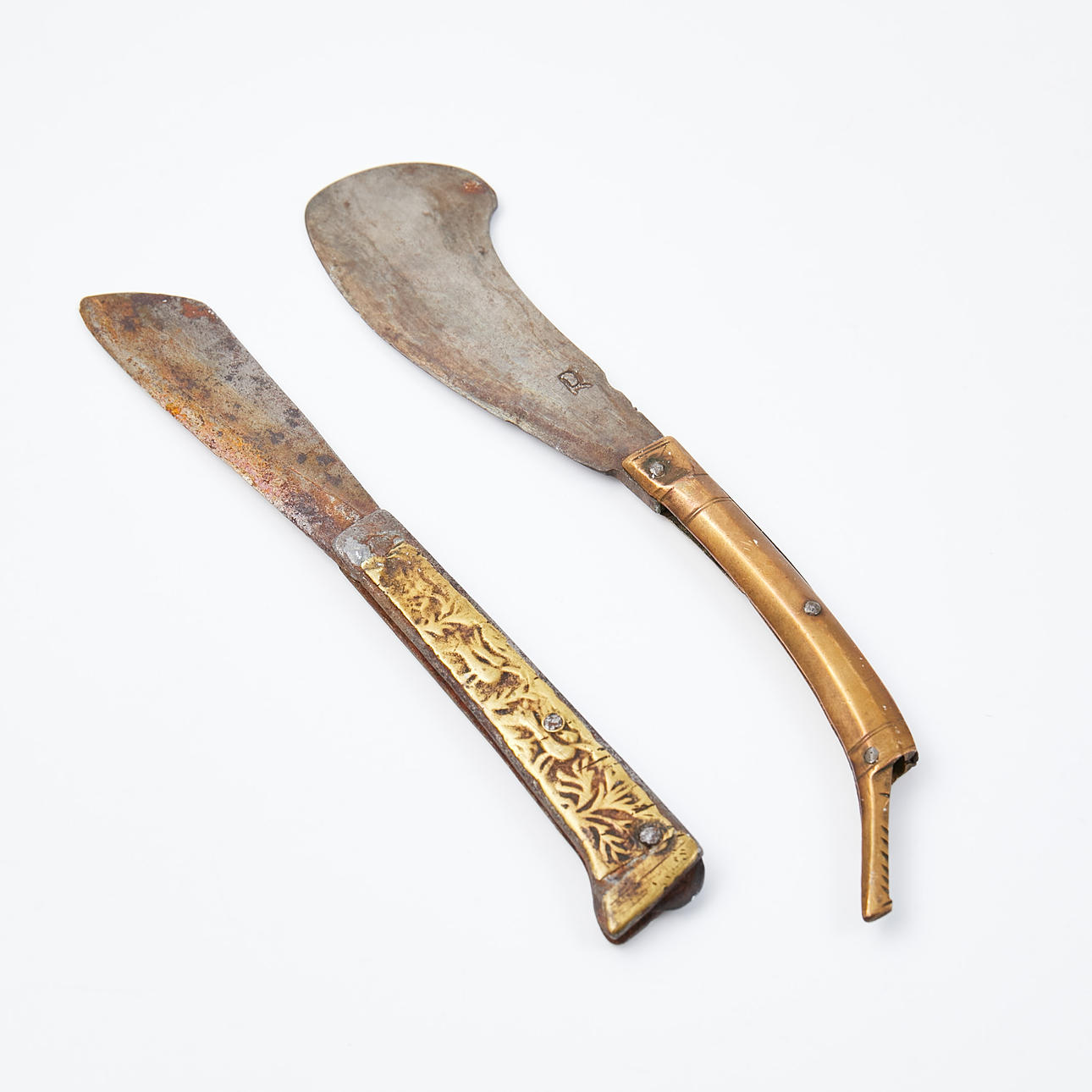 2 GÄSTABUDSKNIVAR, 17/1800S.