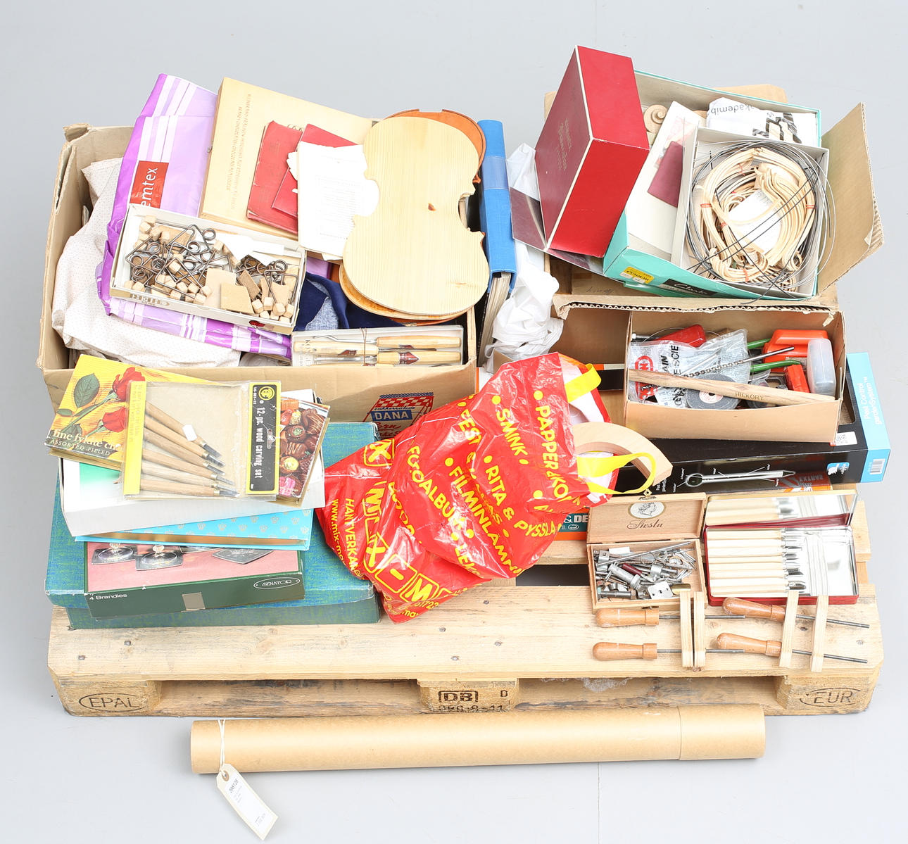 FIOLTILLVERKNING, delar, tillbehör.