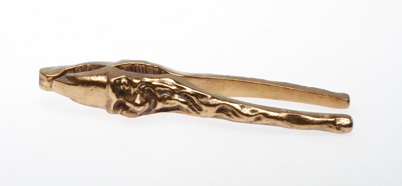 NÖTKNÄCKARE, mässing, 1900-tal.