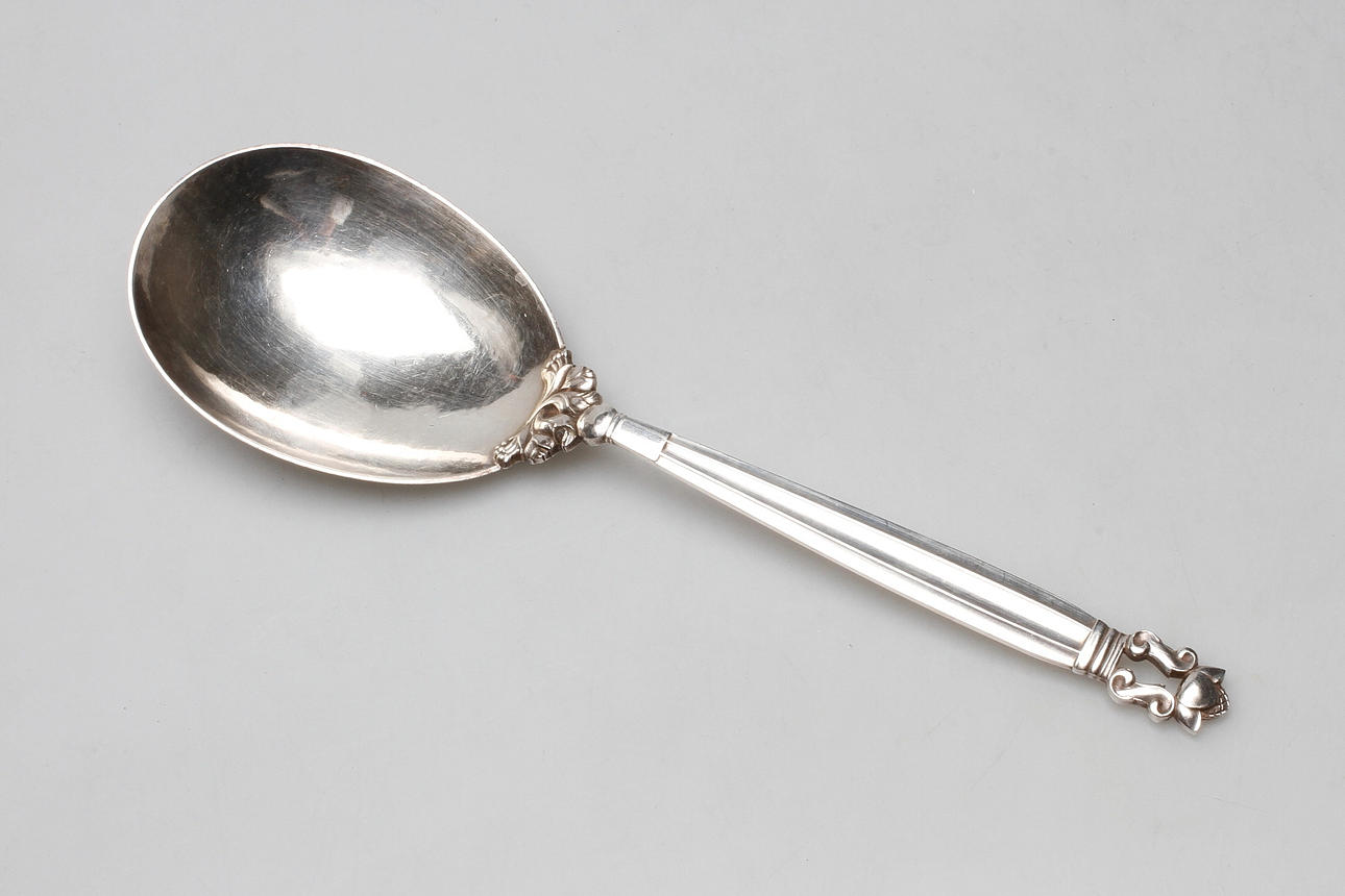 POTATISSKED, "Acorn", Georg Jensen, Danmark, Silver, vikt ca 114 gram.
