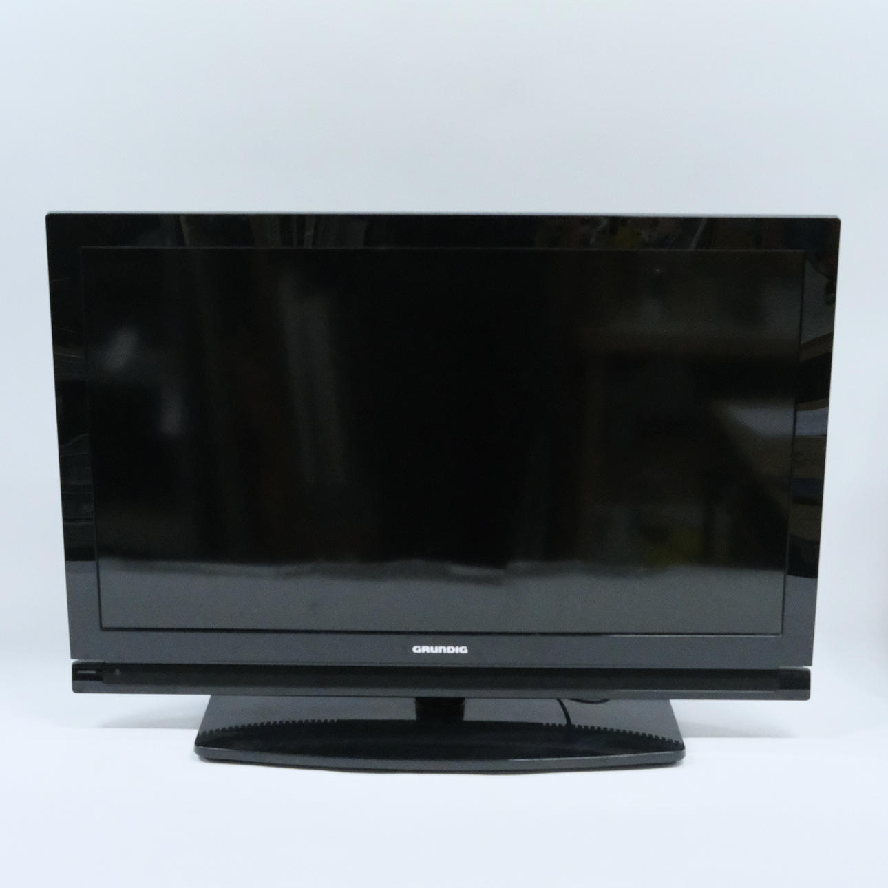 GRUNDIG TV 32 TUM.