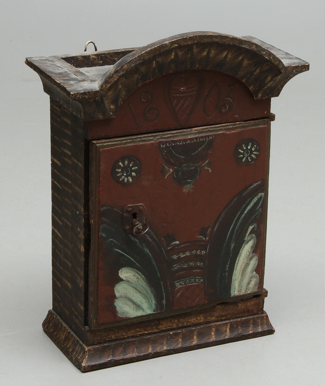 HÄNGSKÅP, allmoge, daterat 1803.