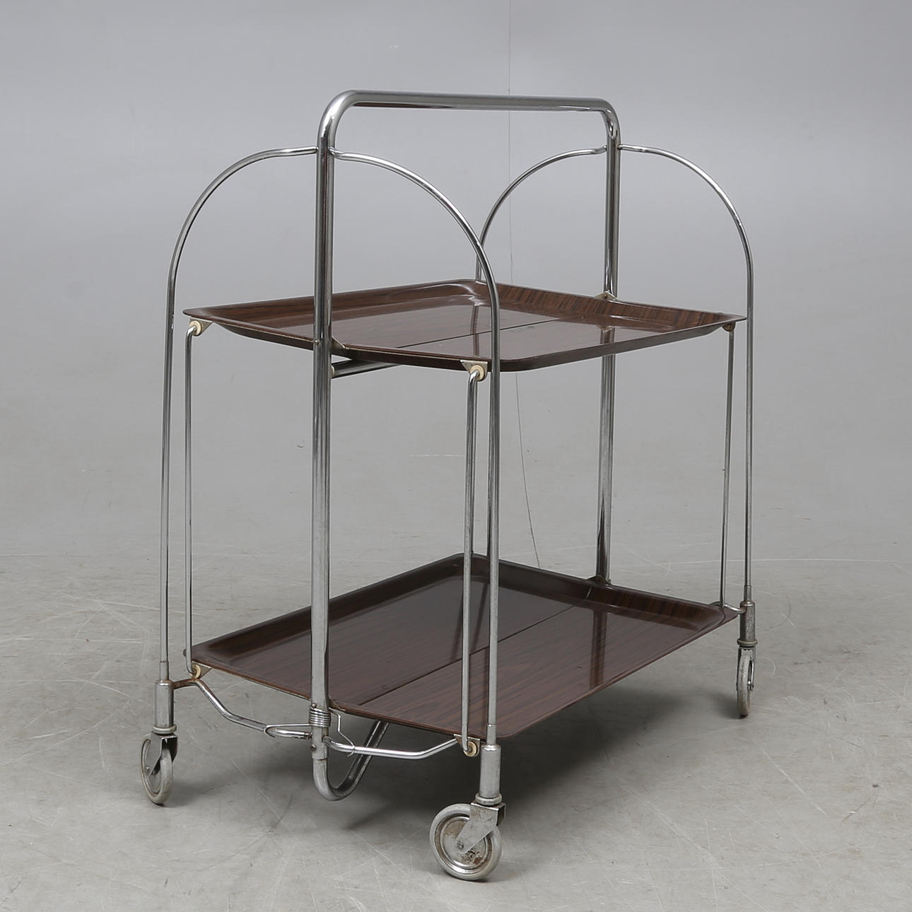 SERVERINGSVAGN, 1900-talets andra hälft.