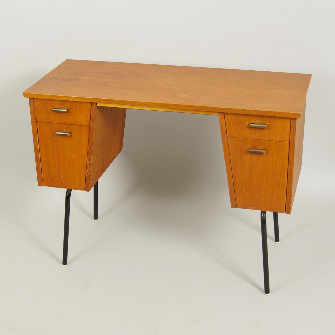SKRIVBORD, teak, 1950/1960-tal.