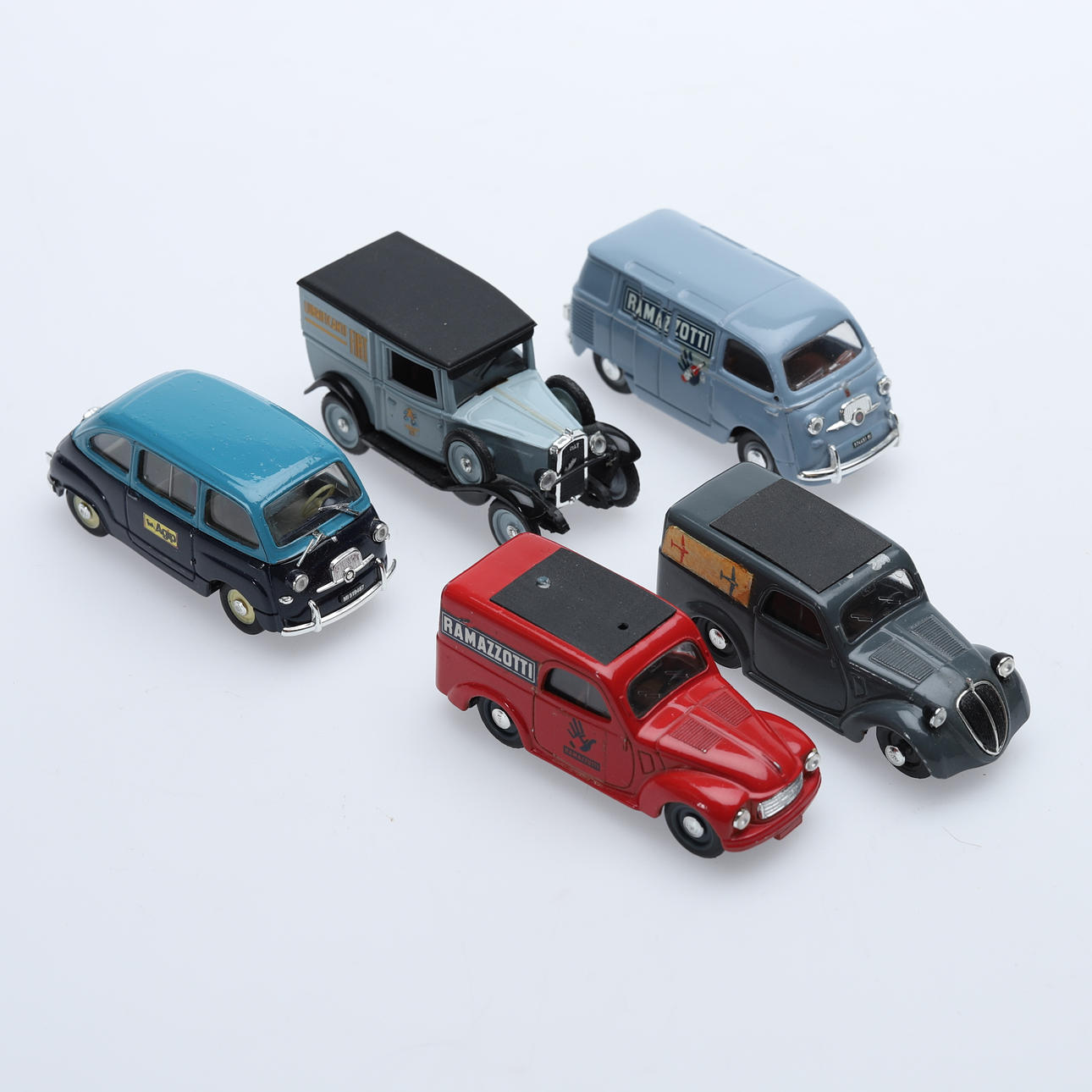 LOTE DE FURGONETAS MODELO 1/43.