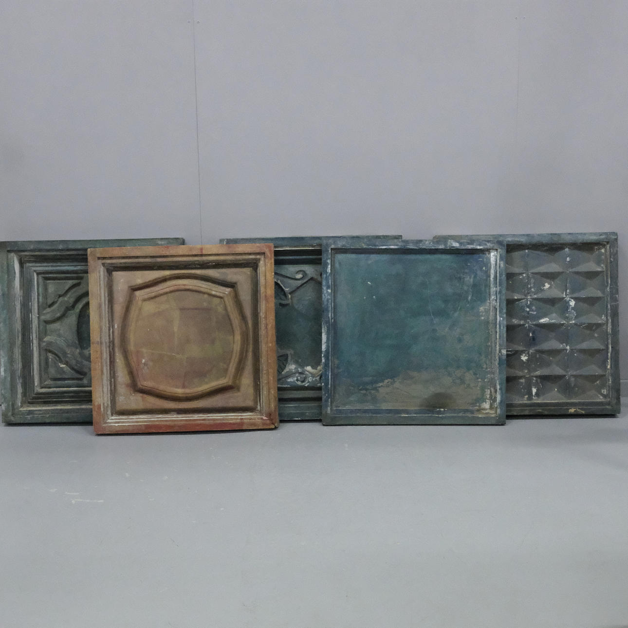 STUCKFORMEN FÜR KASSETTENDECKEN, FÜNFTEILIG.