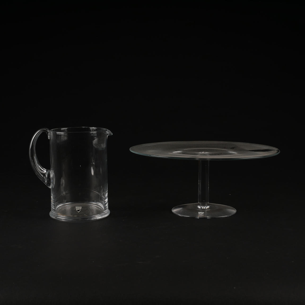 CAKE PLATE AND JUG, glass, Orrefors.