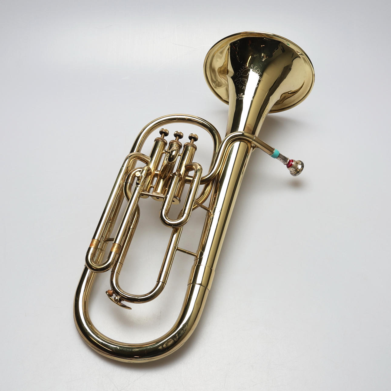 BLÅSINSTRUMENT. Tenor horn, Amati, Mässing.