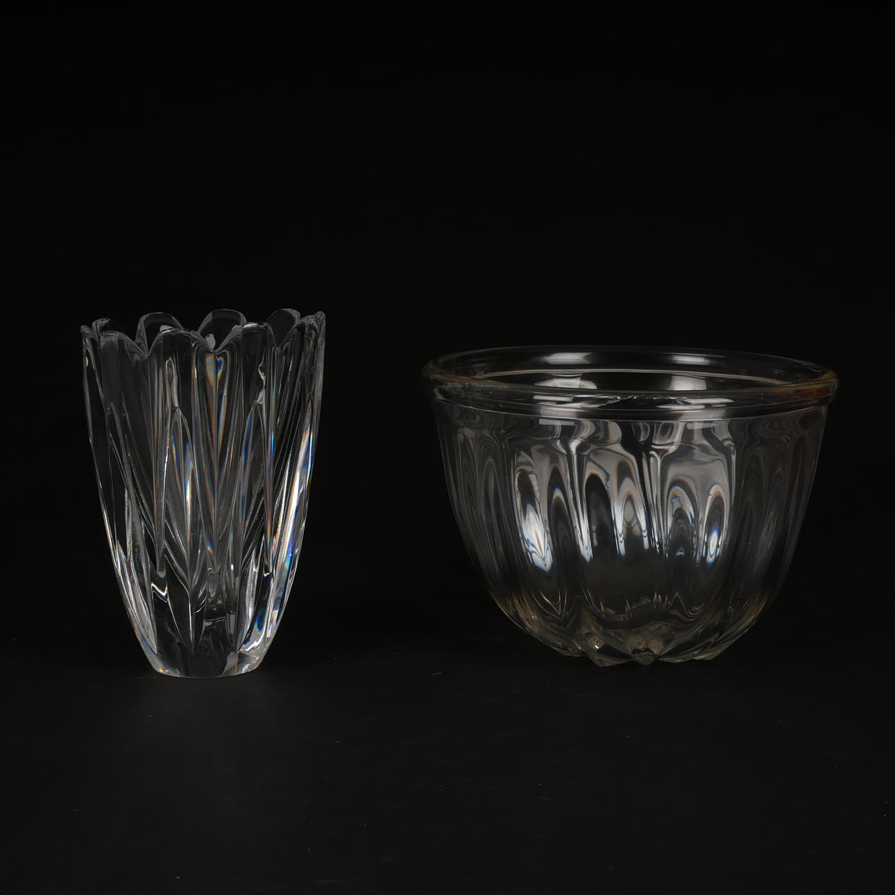 LARS HELLSTEN. Vas och skål, glas, provglas, Orrefors, signerade.