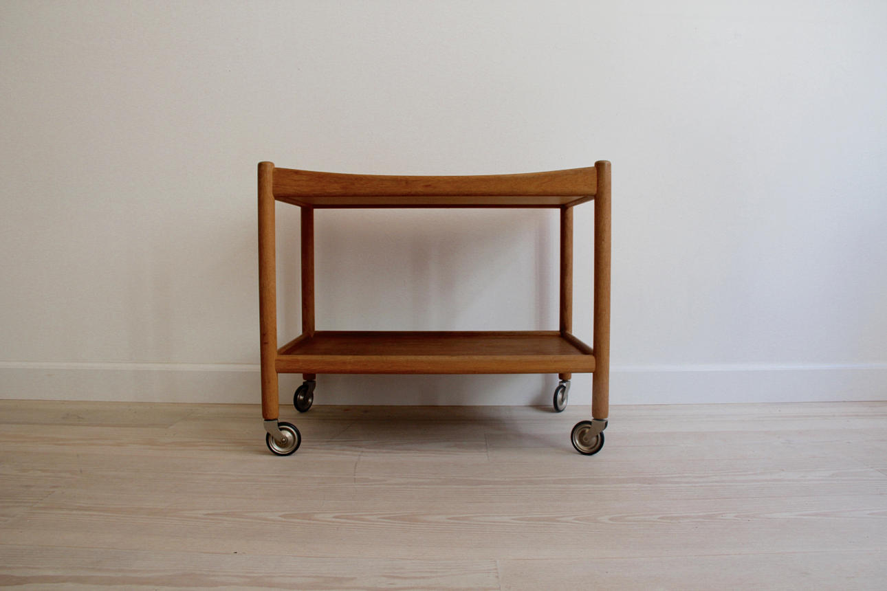 HANS J. WEGNER. Vagnbord i ek, 1900-talets mitt.