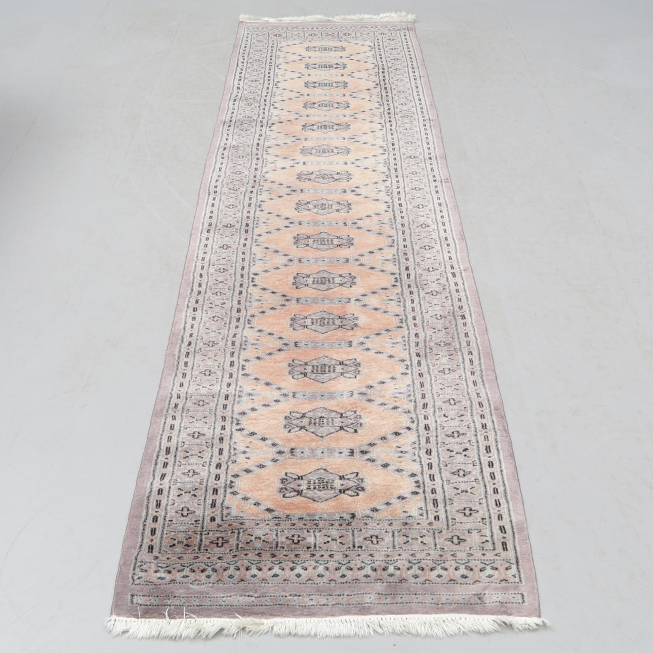 MATTA, rosa, orientalisk. 310x84cm.