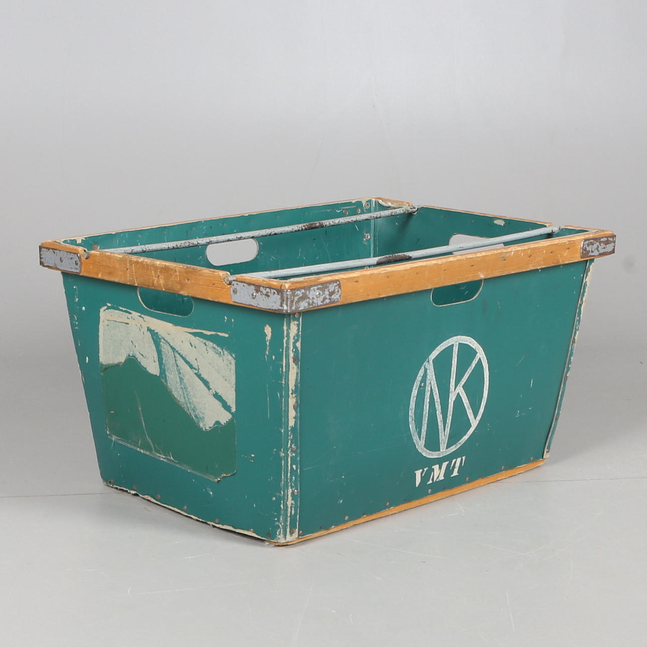 VARULÅDA, märkt NK (Nordiska Kompaniet), troligen 1900-talets mitt.