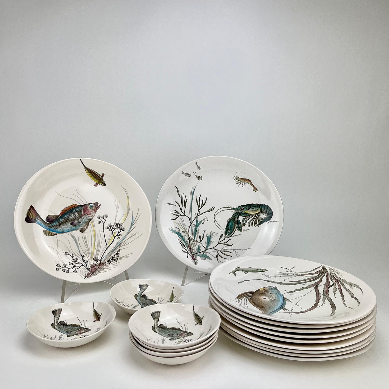 SERVISDELAR, 17 delar, "Fish", Johnson Bros, England.