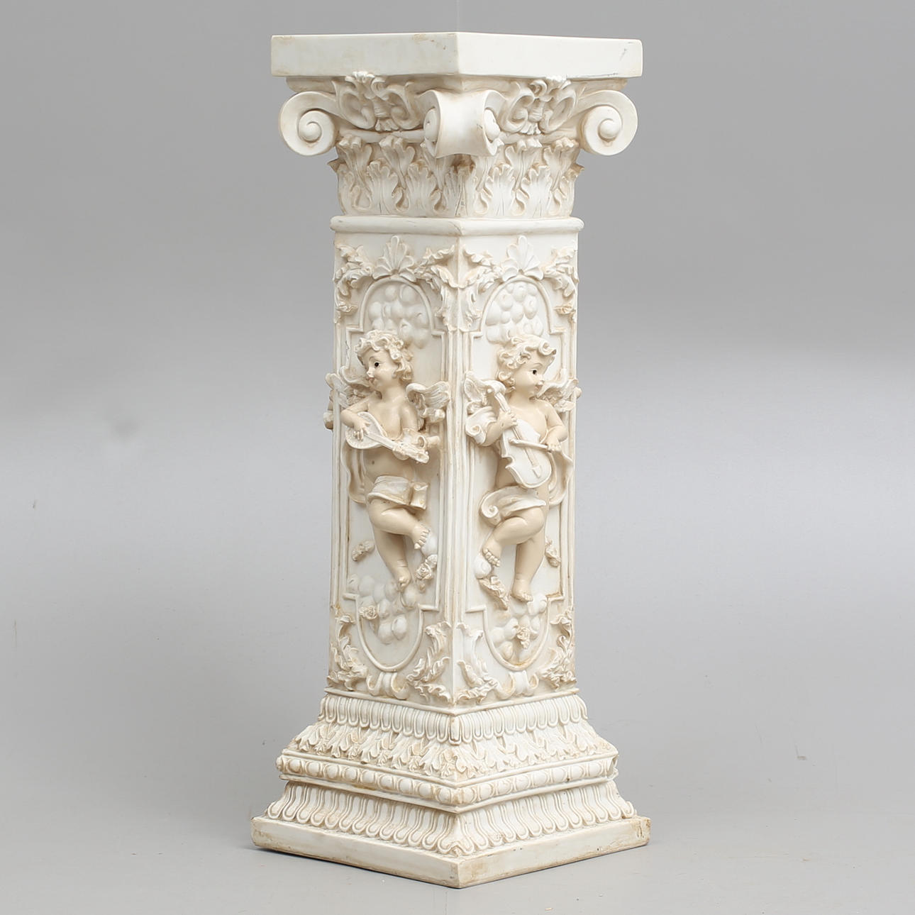 SOCKEL, Plastik, 20. Jahrhundert.