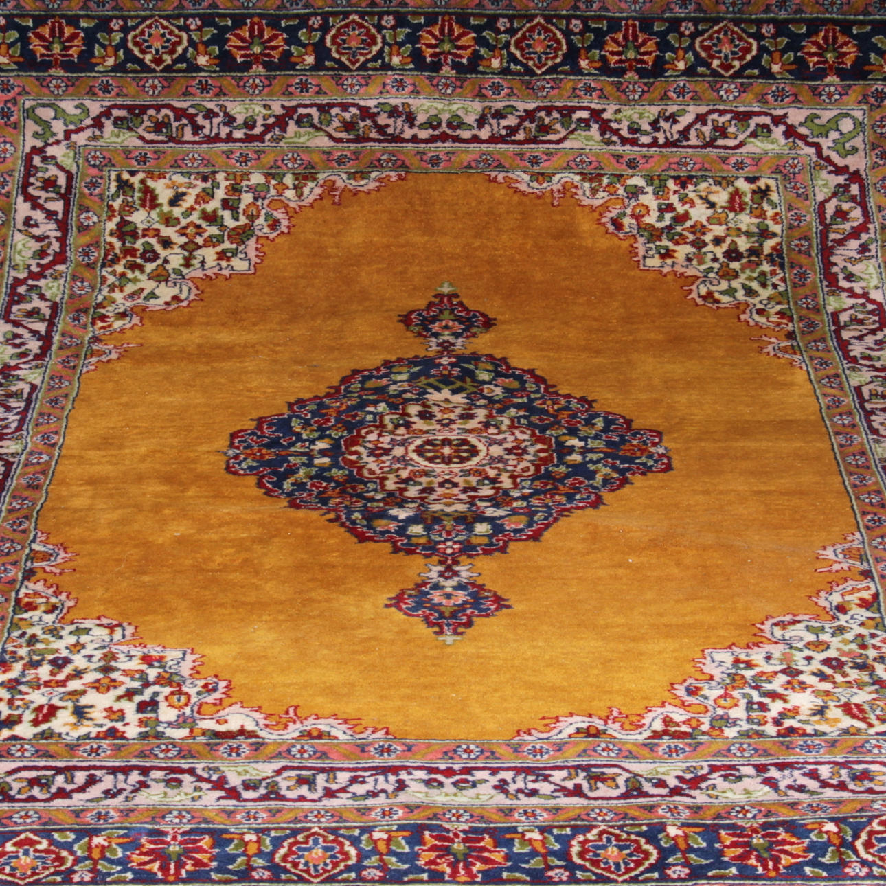 MATTA, Taj-Mahal, Indien, semiantik, 247 x 182 cm.