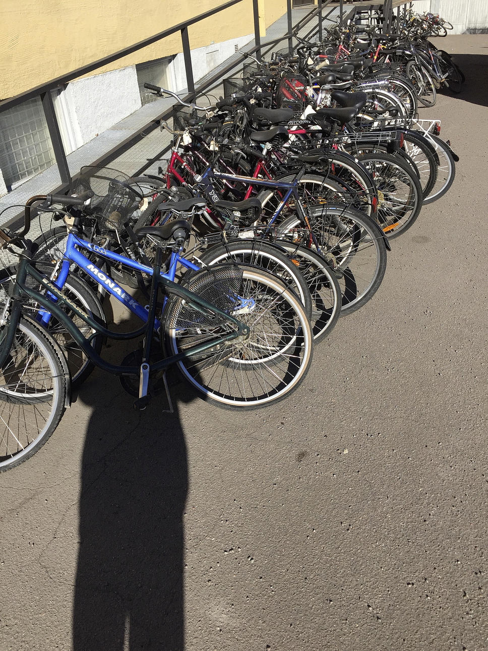 CYKLAR. Säljes för Polismyndigheten.