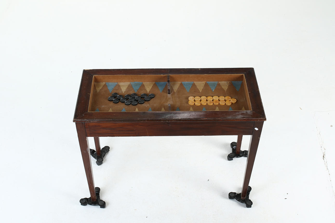 SPELBORD, Brädspel, Backgammon, 1900-talets första hälft.