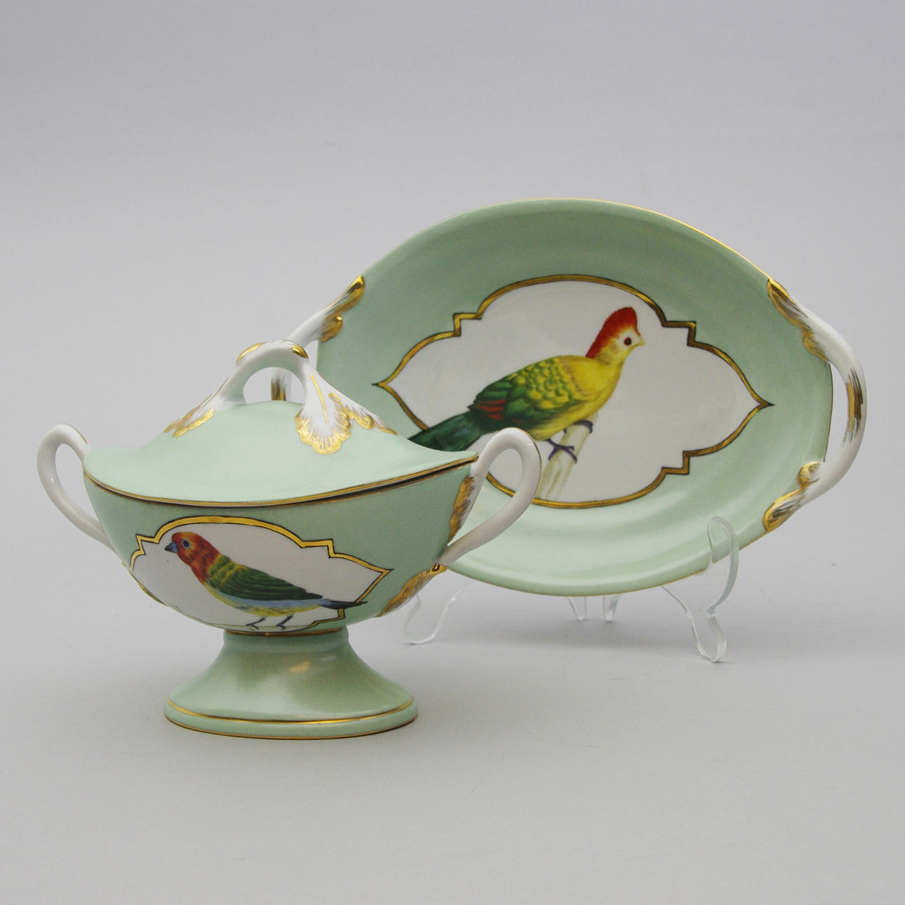 TERRIN SAMT FAT, porslin, Sevres-liknande stämpel.