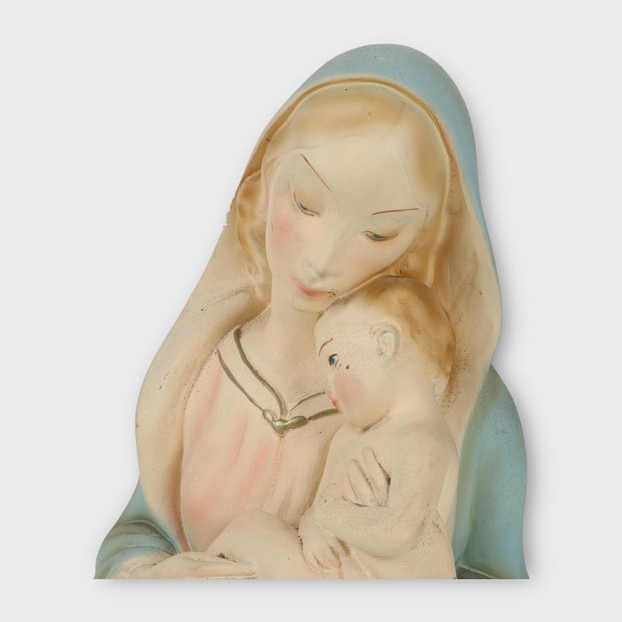 skulptur-gips-madonna-med-barn-1900-tal-konst-skulptur-auctionet