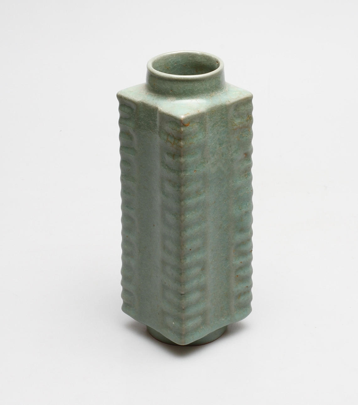 VAS, porslin, celadonglasyr, Kina.