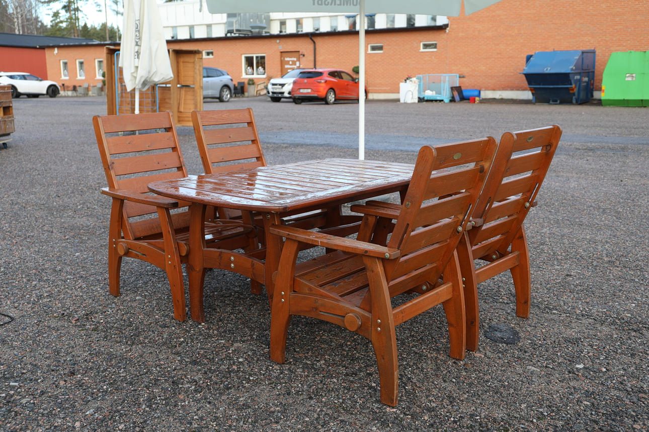 OUTDOOR GROUP, five pieces, Brafab Exclusive.