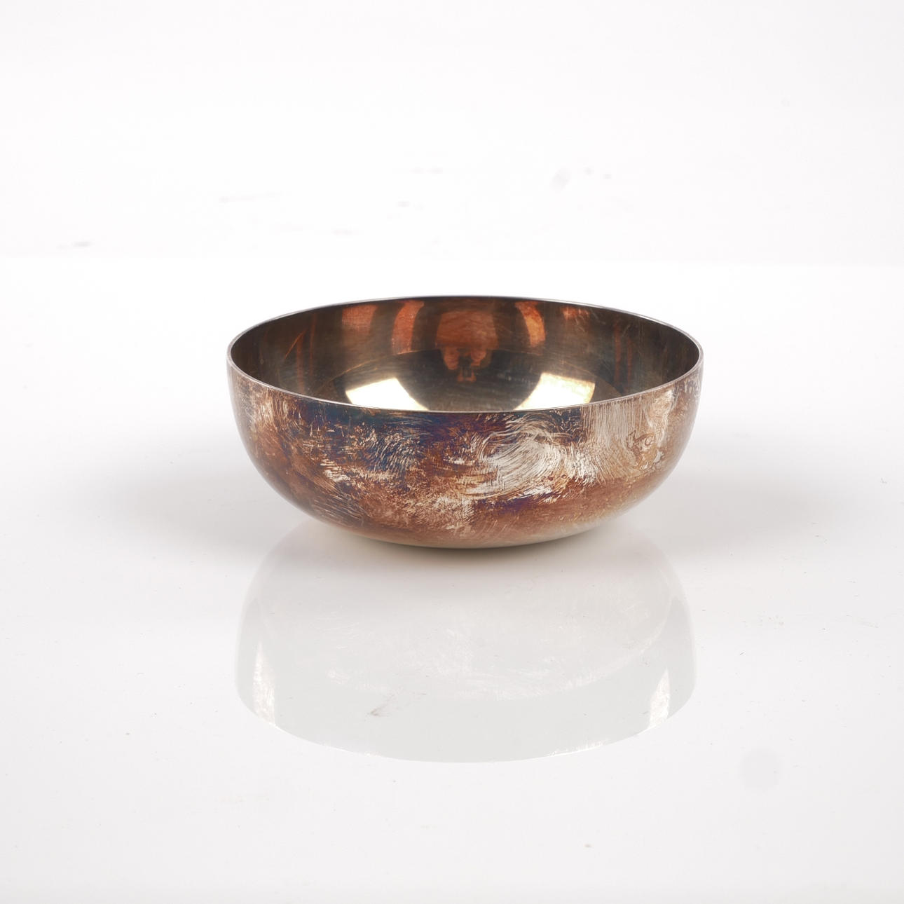 CUENCO, plata con moneda de plata insertada María Teresa.