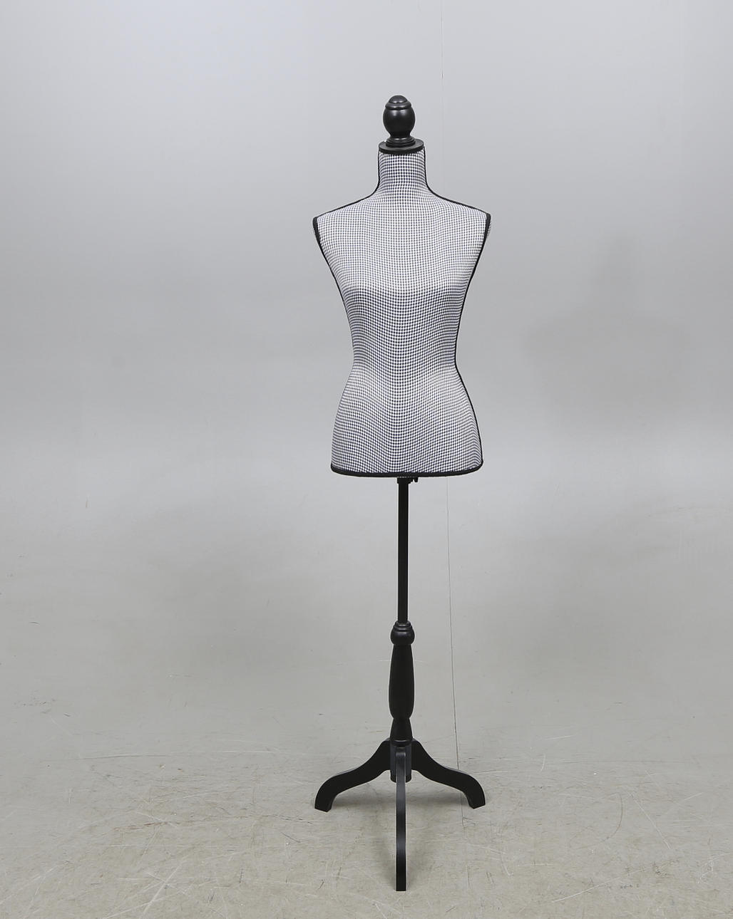 SKYLTDOCKA, 1900-tal.