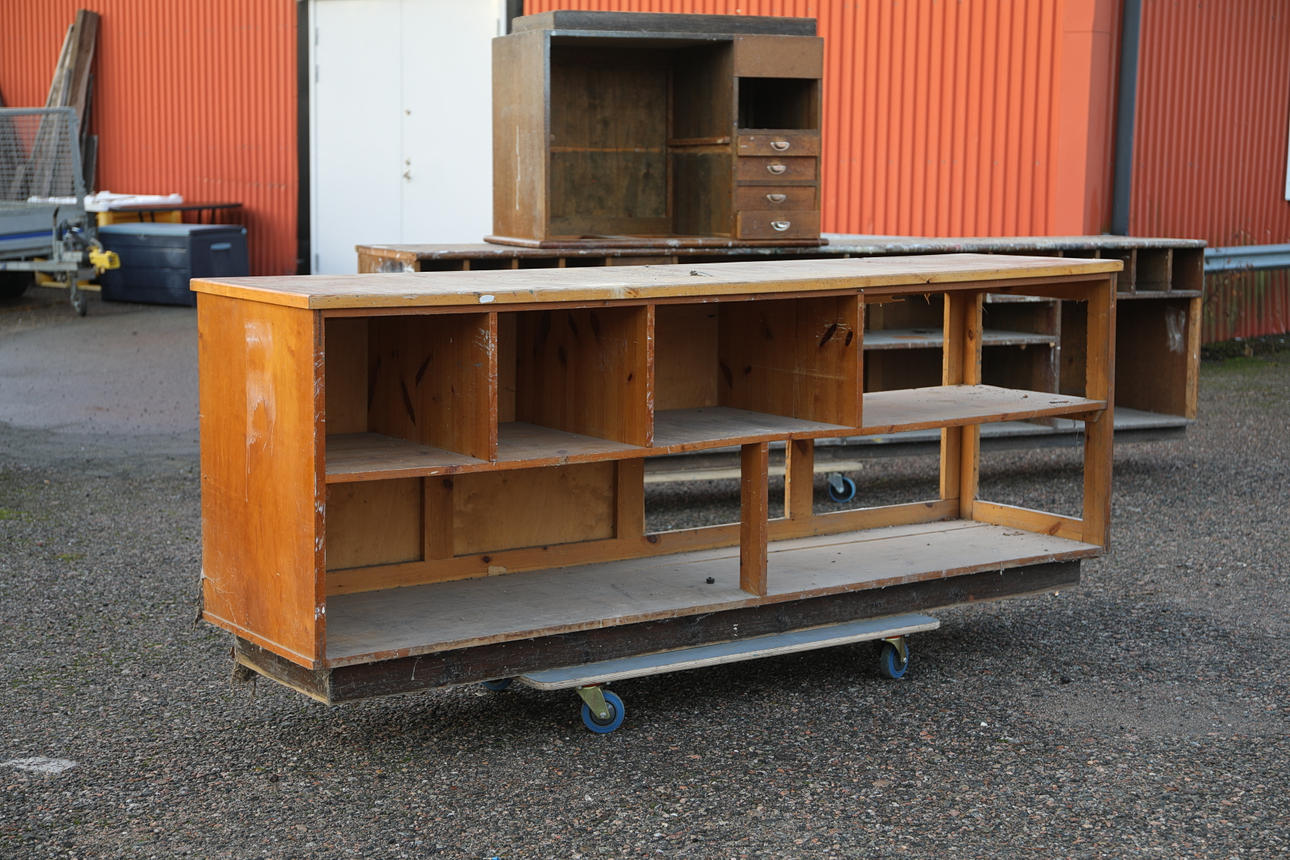 ARBETS/VERKSTADSBÄNK.