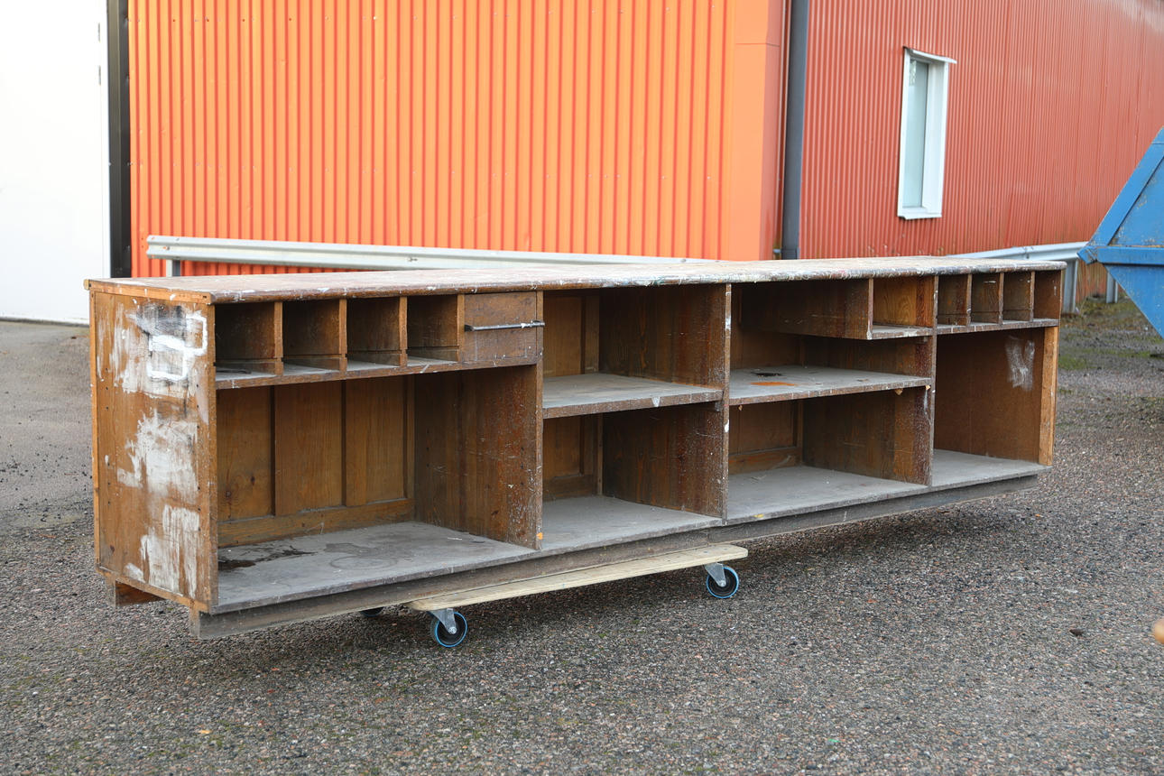 ARBETS/VERKSTADSBÄNK.