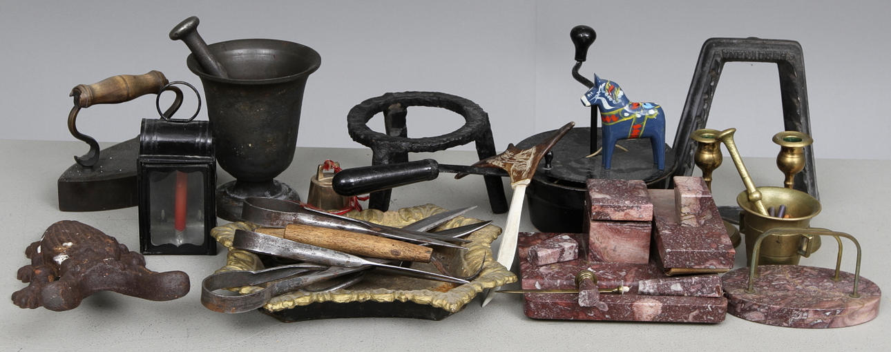 DIVERSE, mässing, sten, gjutjärn, trä, 1800-1900-tal.