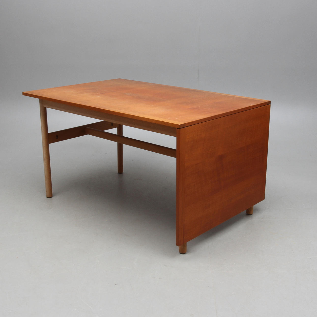 MATBORD, Yngvar Sandström, ur Trivaserien för Nordiska Kompaniet.