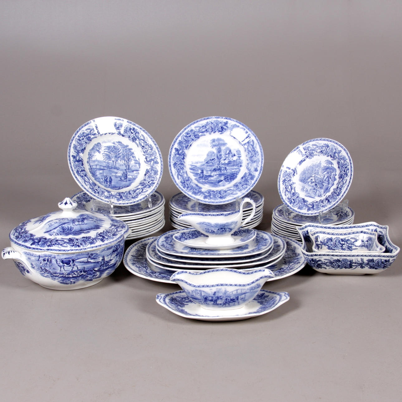 MATSERVIS, 42 delar, porslin, "Helvetia", Utzschneider & Co.