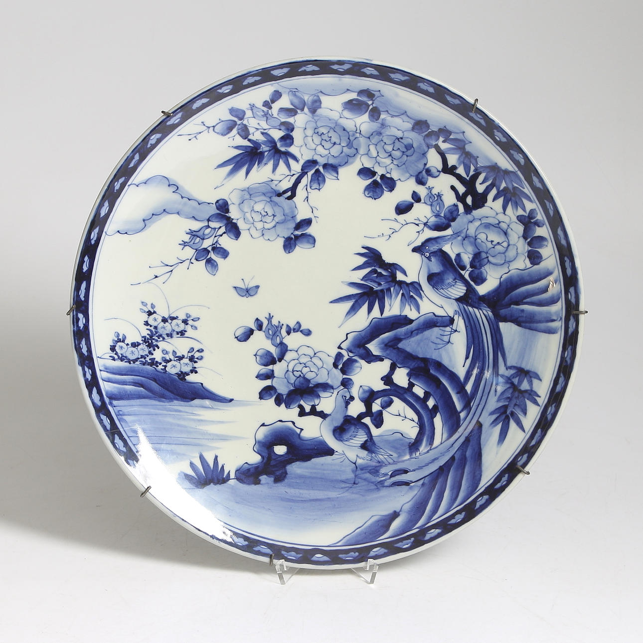 VÄGGFAT, porslin, Japan, 1900-tal.