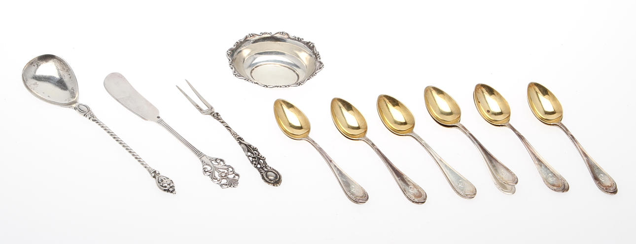 SILVERFÖREMÅL. 16 delar, ca 180 gram.