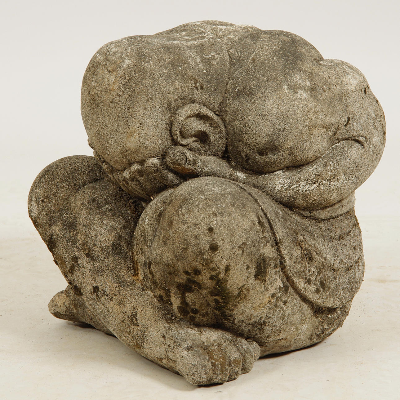 TRÄDGÅRDSSKULPTUR, Buddha, lavasten.