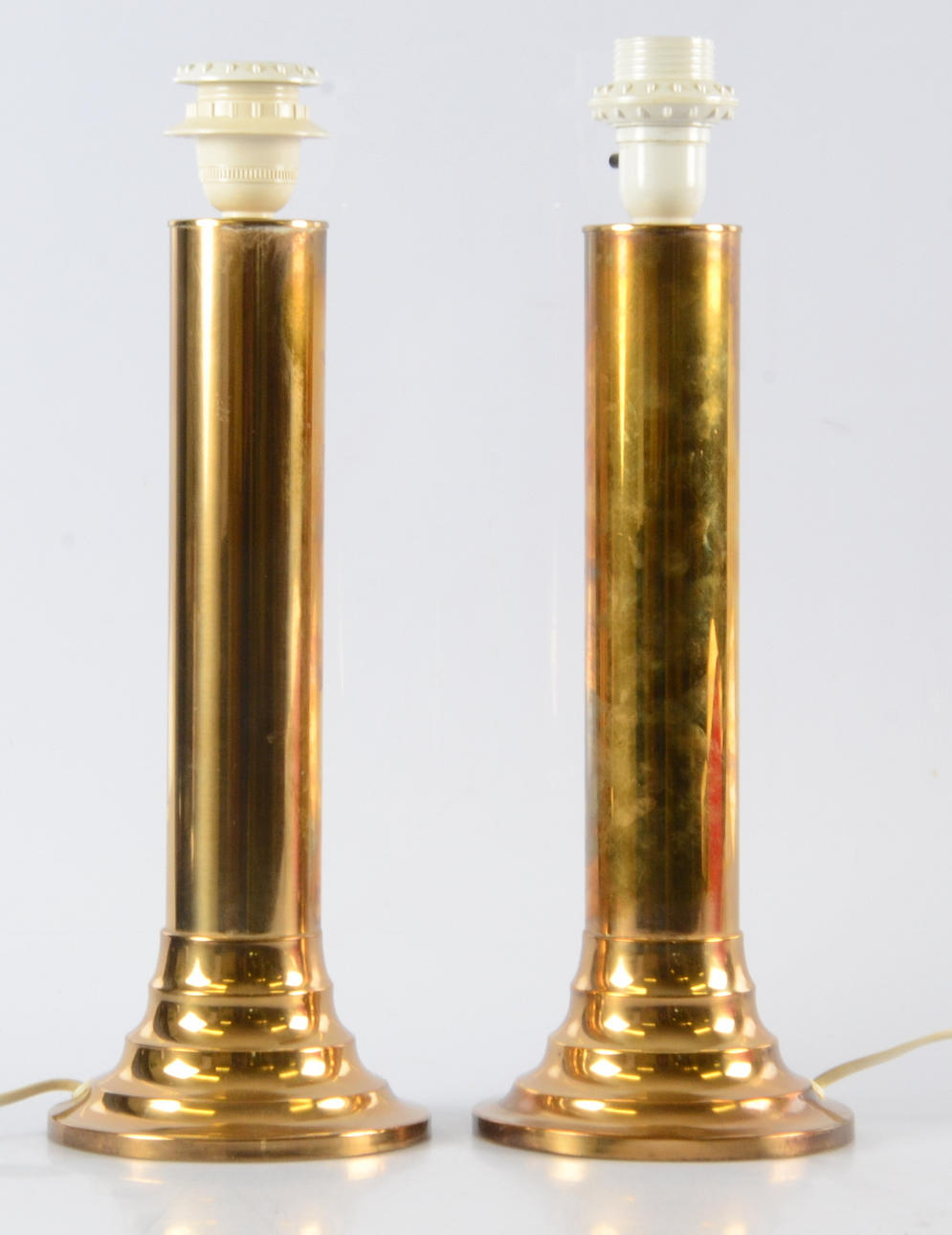BORDSLAMPOR, ett par, mässing, Bergboms, 1900-talets andra hälft.