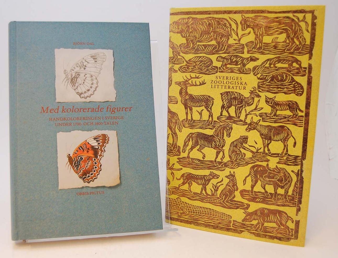 BJÖRN DAL. Sveriges zoologiska litteratur / Med kolorerade figurer.