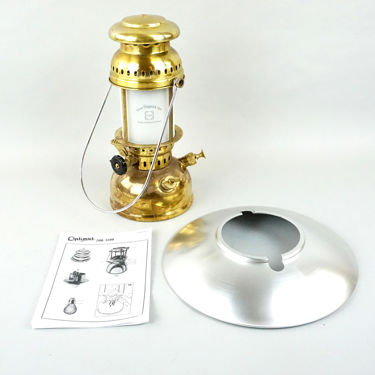 アンティークOPTIMUSランタン　ヴィンテージOPTIMUSランタン　入手困難当時物　Jenaer Suprax Glas schott Mainz MENEGLAS OPTIMUS 1200, brass storm lantern, with reflector shade, Sweden