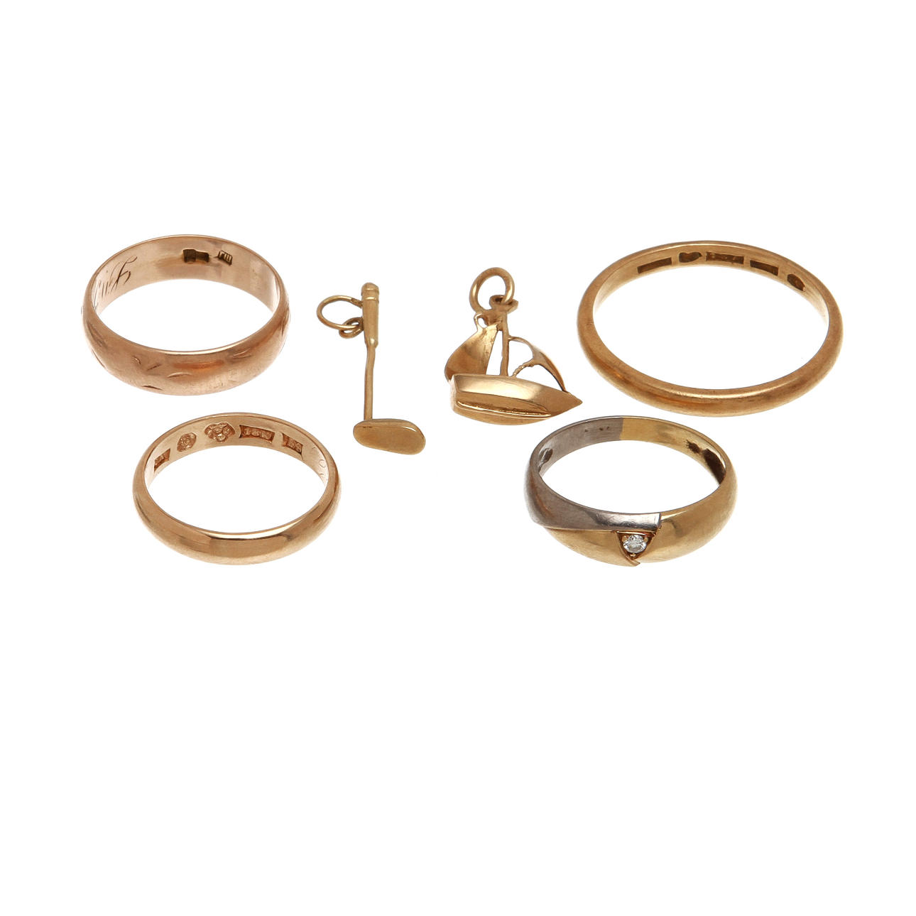 SMYCKEN, 6 delar, 18K rödguld med diamant, totalt ca 0,03 ct. Vikt 15,7 g.