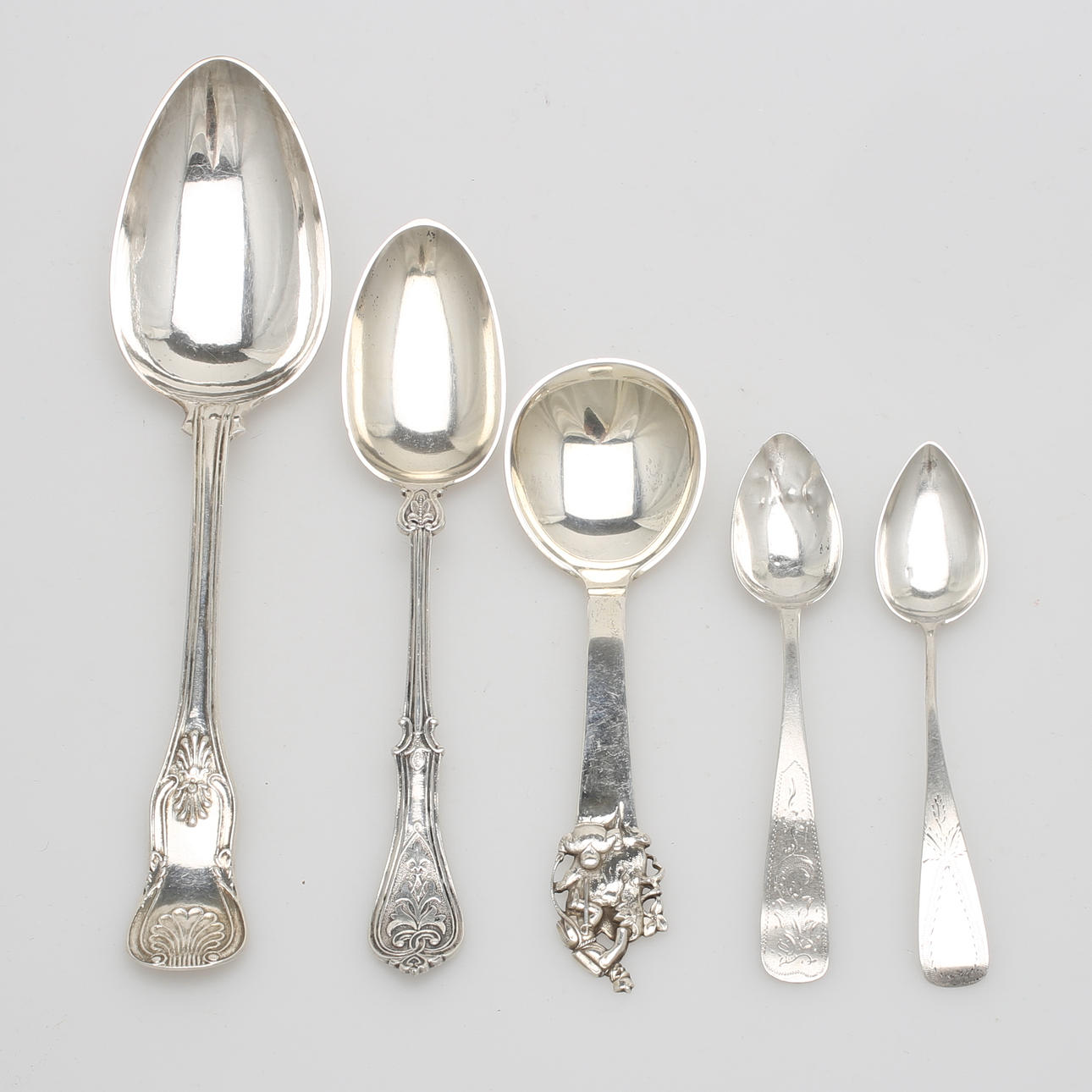 SKEDAR, 5 st, silver, 1800/1900-tal, vikt 136 gram.