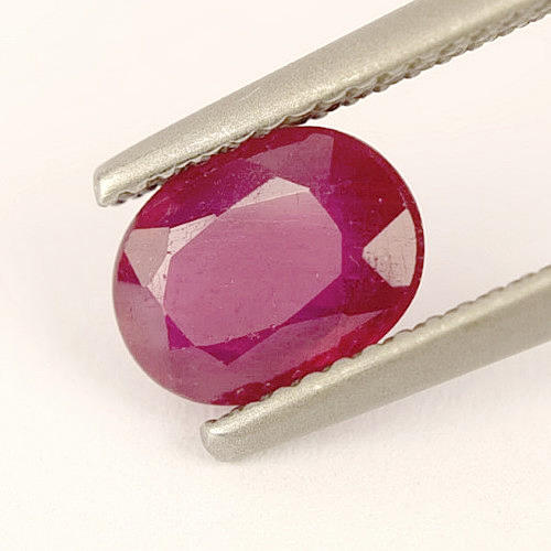 RUBIN, 1.75 CT. Röd.