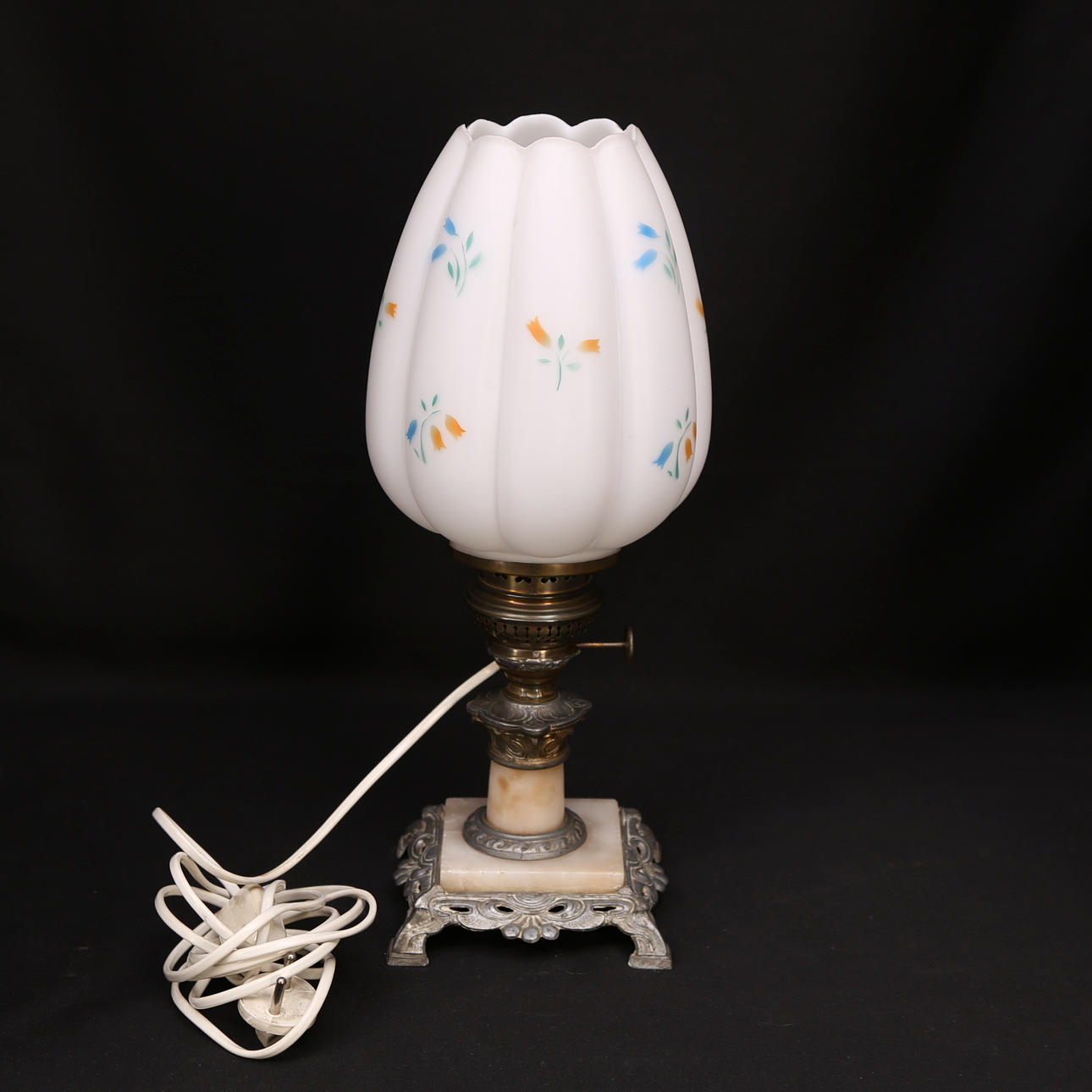 BORDSARMATUR, metall/sten/mässing, 1900-tal.