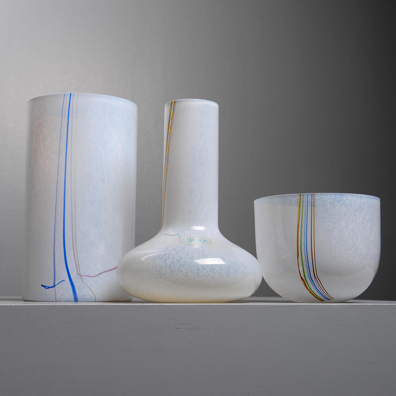 BERTIL VALLIEN. "Rainbow", 3 delar, Kosta Boda.