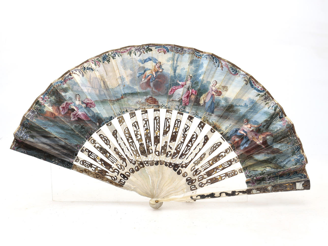 Abanico francés, del siglo XVIII.