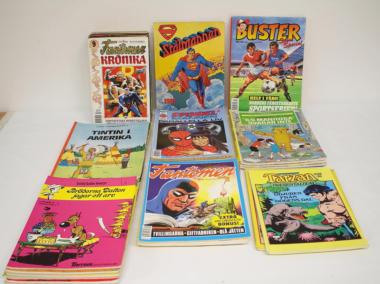 SERIEALBUM och TIDNINGAR, 40 st.