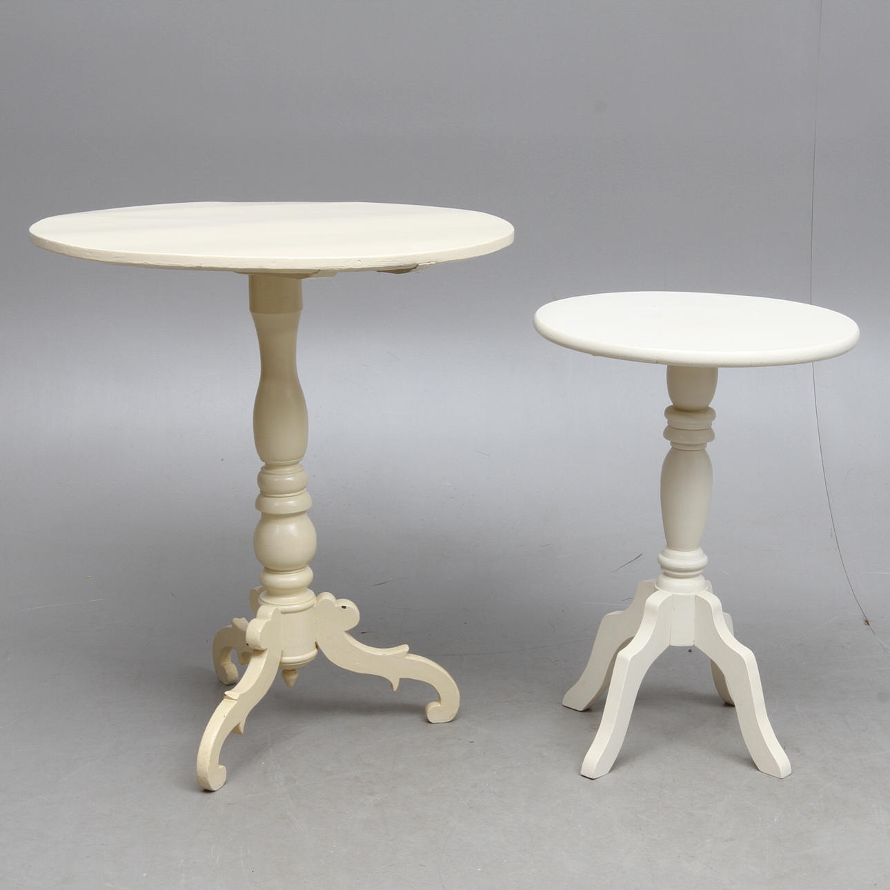 PELARBORD, 2 st, vitmålade, 1800/1900-tal.