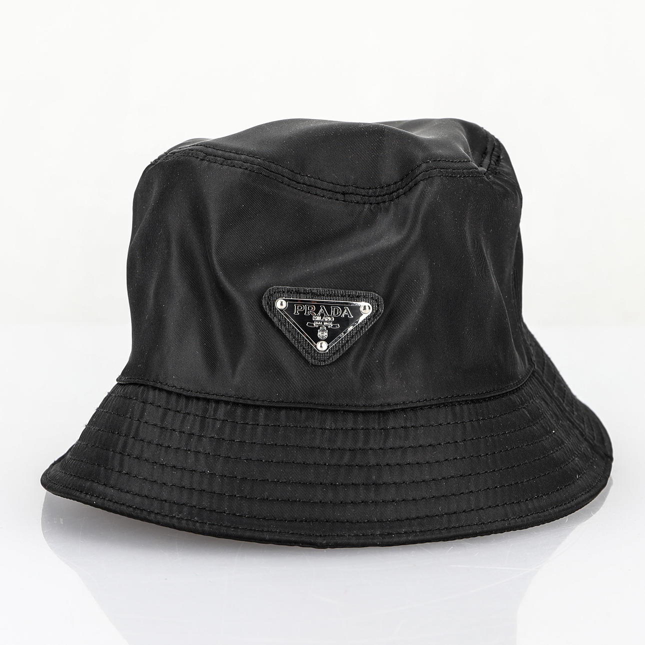 PRADA Hatt, polyester/bomull, stl M, Italien.